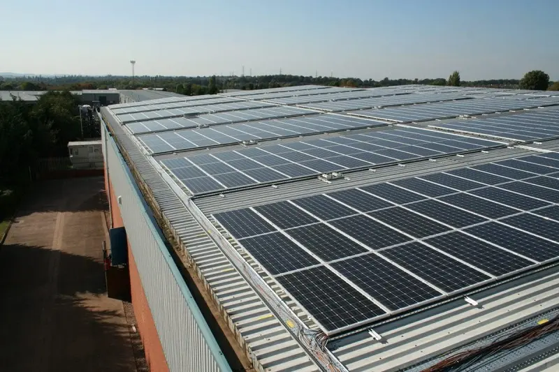 calculate the number of solar panels required for home