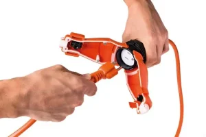 how to keep outdoor extension cords dry